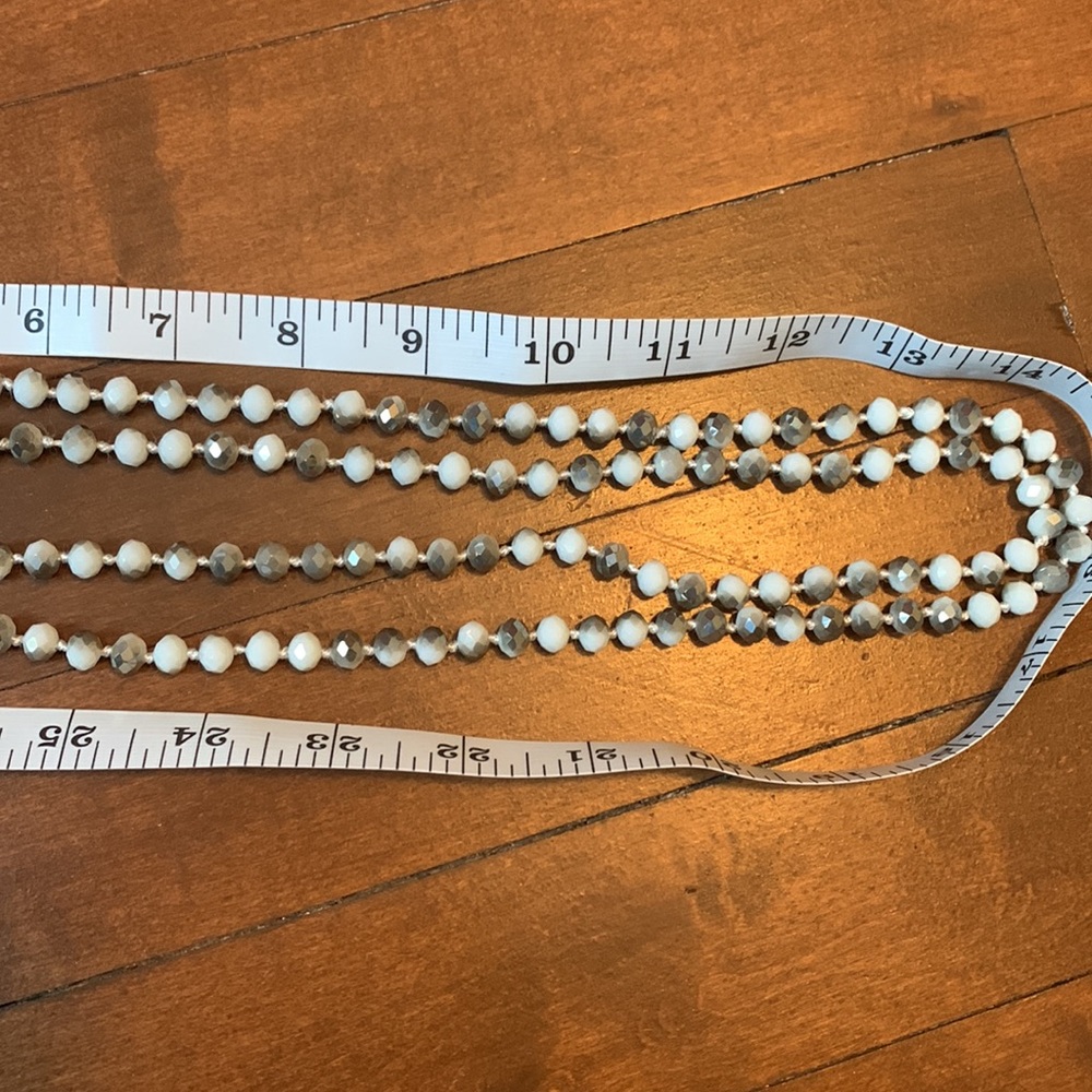 ⭐️ 3 for $10 Necklace - Picture 3 of 3
